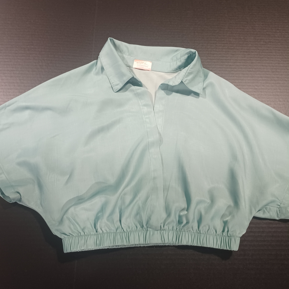 Elegant Seafoam Crop Top - Picture 6 of 7
